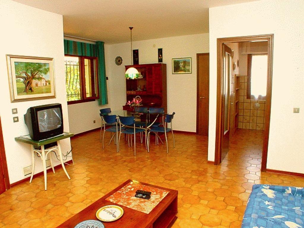 Lignano Riviera With Fireplace & Air Conditioning ลินญาโน ซับเบียโดโร ภายนอก รูปภาพ