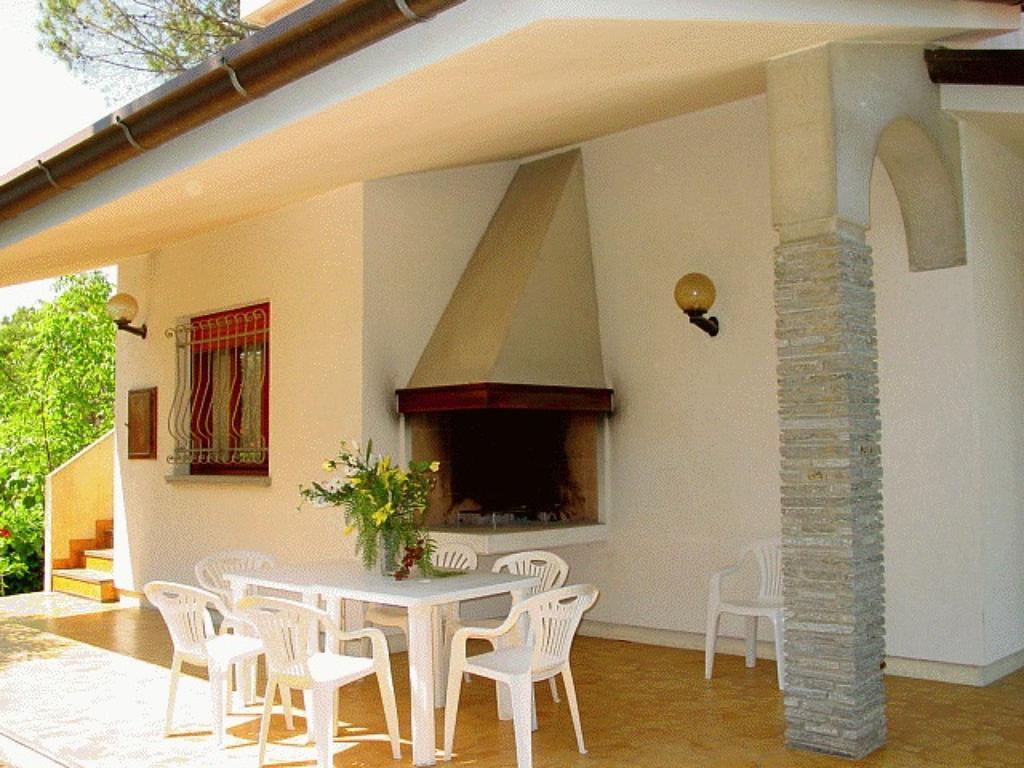 Lignano Riviera With Fireplace & Air Conditioning ลินญาโน ซับเบียโดโร ภายนอก รูปภาพ